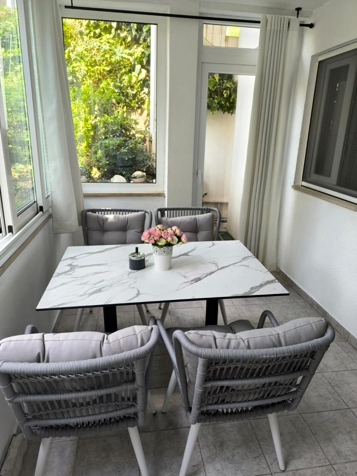 Apartman Robertino 1966 Makarska Esterno foto